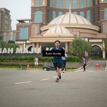 Runner Photo 7249695