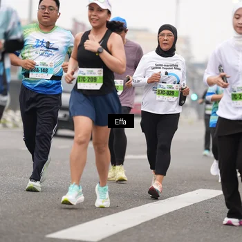 Runner Photo 7249726
