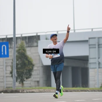 Runner Photo 7249756