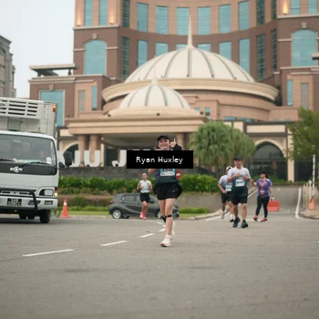 Runner Photo 7249875