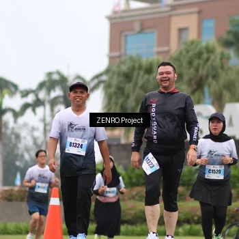 Runner Photo 7250035