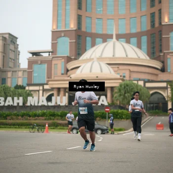 Runner Photo 7250137