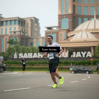 Runner Photo 7250344