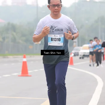 Runner Photo 7250365