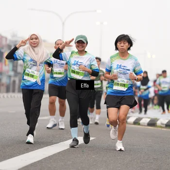Runner Photo 7250400