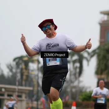 Runner Photo 7250474