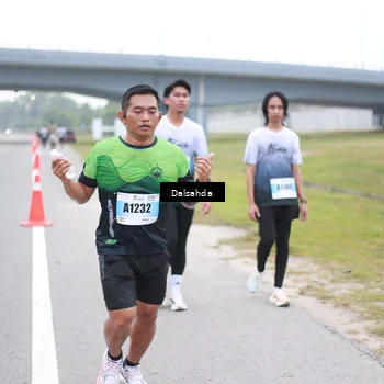 Runner Photo 7250594