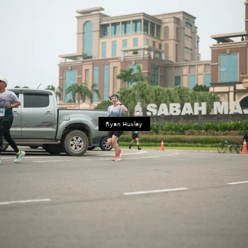 Runner Photo 7250654