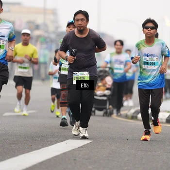 Runner Photo 7250744