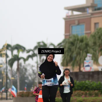 Runner Photo 7250780
