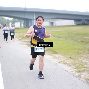 Runner Photo 7250842