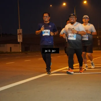 Runner Photo 7250891
