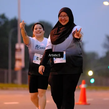 Runner Photo 7250900