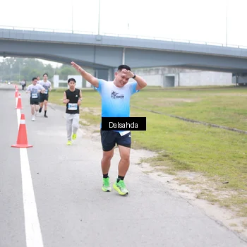 Runner Photo 7250918
