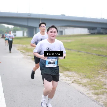 Runner Photo 7250936