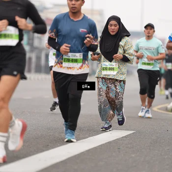 Runner Photo 7250944