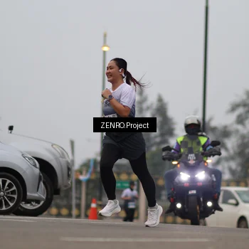 Runner Photo 7251076