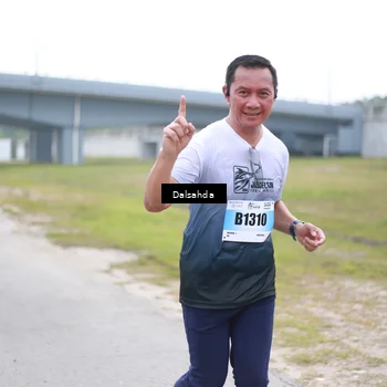 Runner Photo 7251600