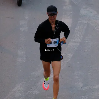 Runner Photo 7251876