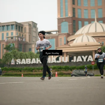 Runner Photo 7252435