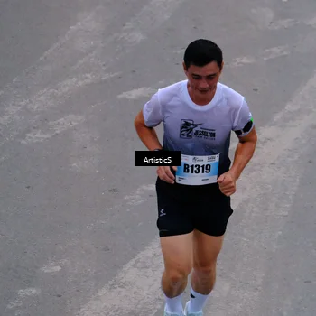 Runner Photo 7253449