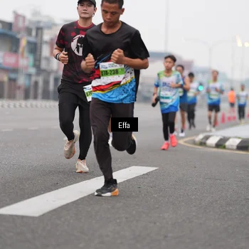 Runner Photo 7253653