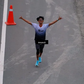 Runner Photo 7253832