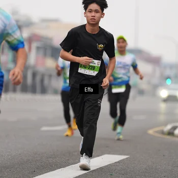 Runner Photo 7254001