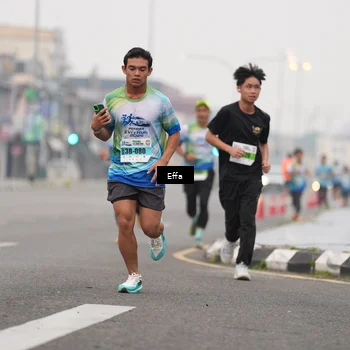 Runner Photo 7254005