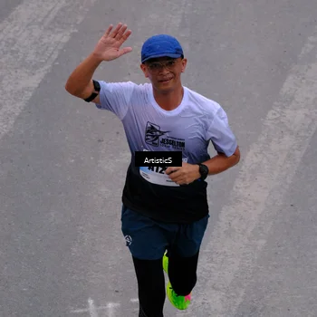 Runner Photo 7254011