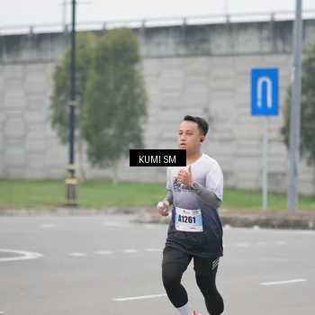 Runner Photo 7254400