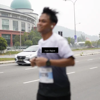 Runner Photo 7254698