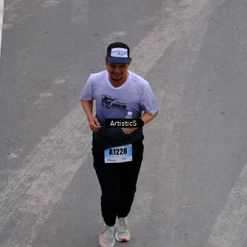 Runner Photo 7254787