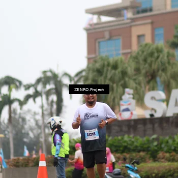Runner Photo 7256093