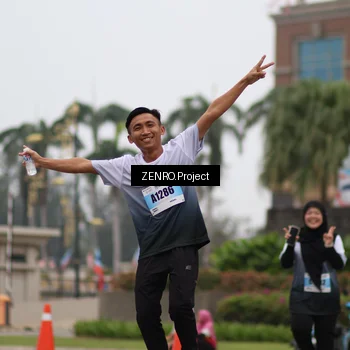 Runner Photo 7256394