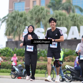 Runner Photo 7256635