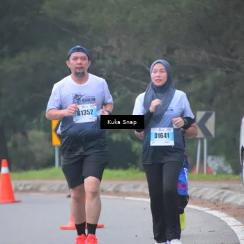 Runner Photo 7256878