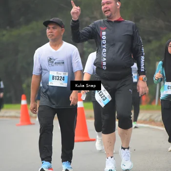 Runner Photo 7257704
