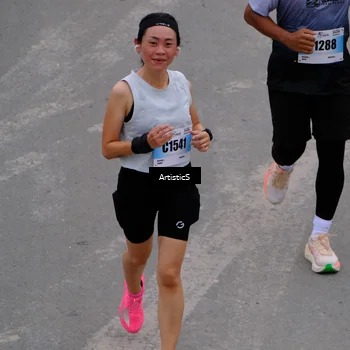 Runner Photo 7258142