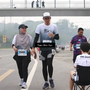 Runner Photo 7258375