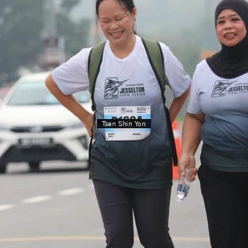 Runner Photo 7259437