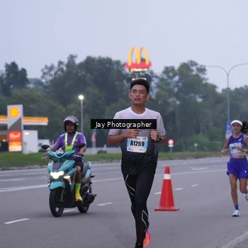 Runner Photo 7259644