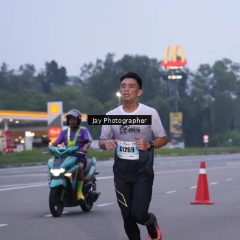 Runner Photo 7259656