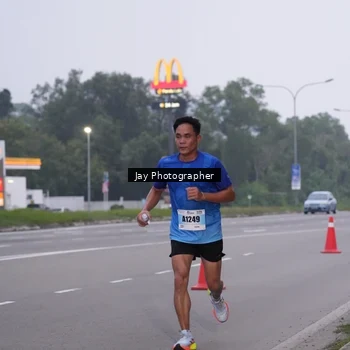 Runner Photo 7259750