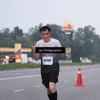 Runner Photo 7259898