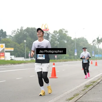 Runner Photo 7261496