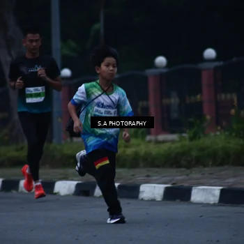 Runner Photo 7261665