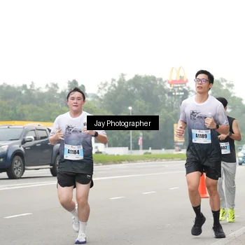Runner Photo 7262575