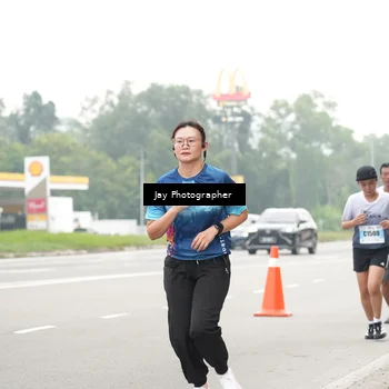 Runner Photo 7263496