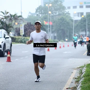 Runner Photo 7263789